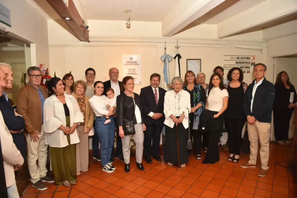 UNSTA Donación de Bibliotecas