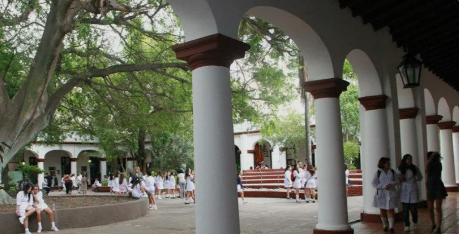 2026-10-22 UNT - Escuela Sarmiento