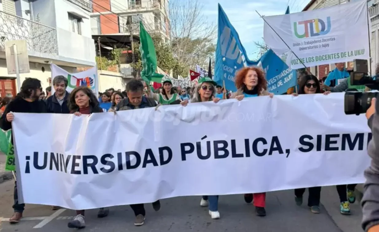 Universidad Pública 02