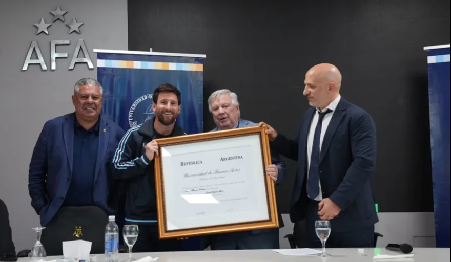 2026-10-07 UBA - Messi Doctor Honoris Causa 02
